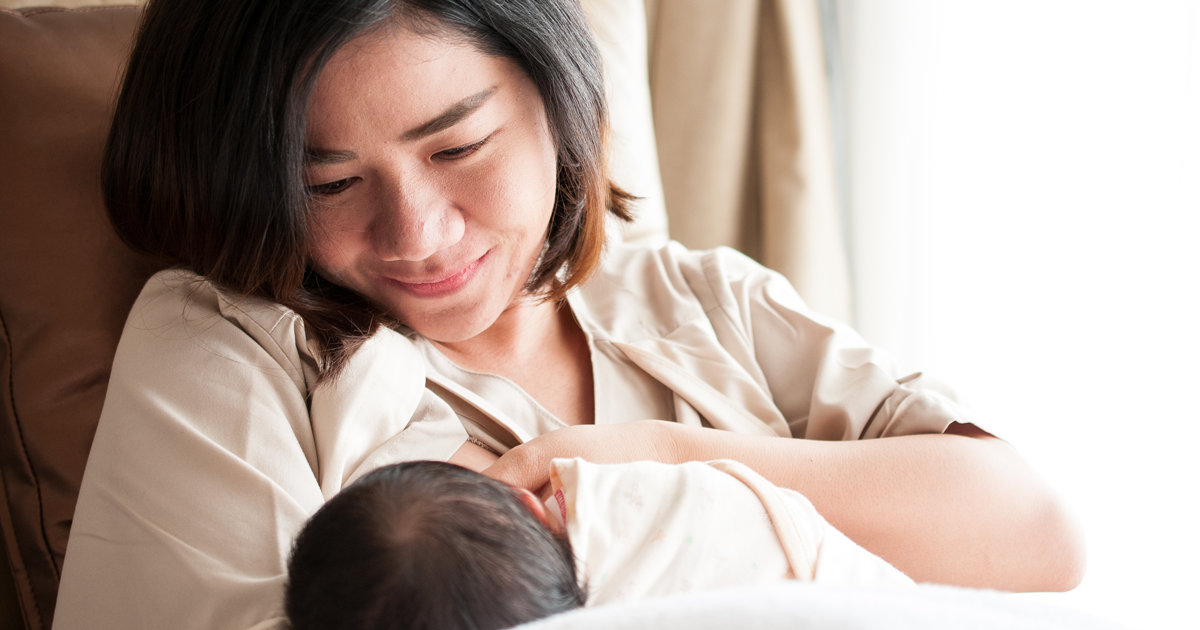 picture of a mother breastfeeding her baby