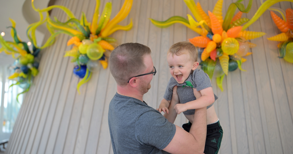 Toddler thrives after father donates kidney