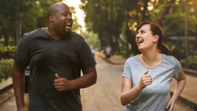 picture of a couple jogging outdoors