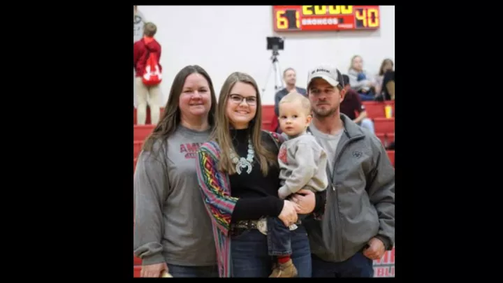 Brandi, daughter Bailey, son Gatlin, and husband Justin