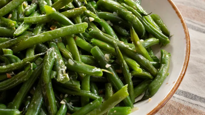 Cooked green beans