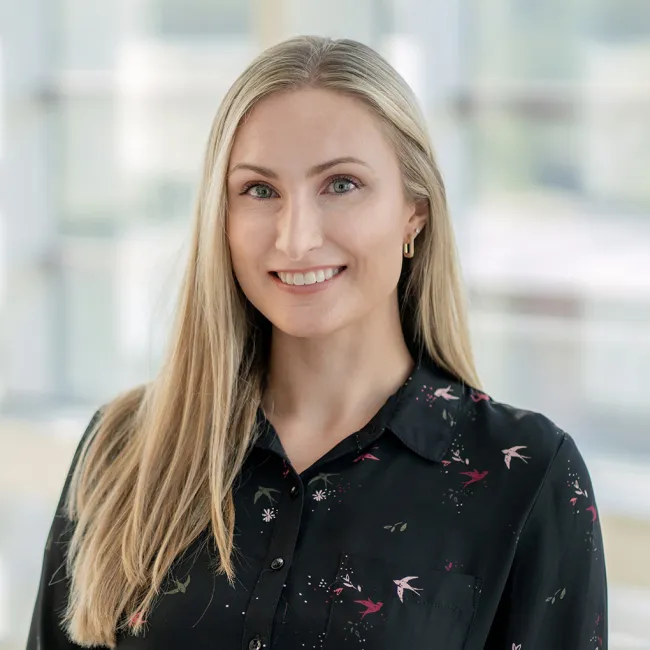 Nicole L Kusnik