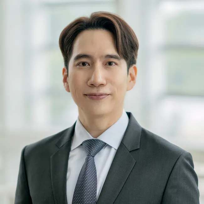   Thapat   Wannarong, MD